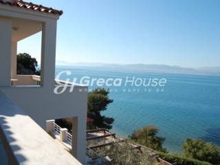 Villa for sale in Loutraki