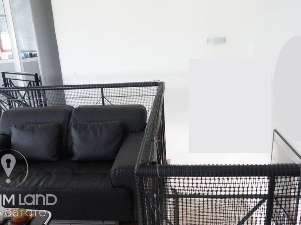 Forumland Real Estate, Επαγγελματικό κτίριο 850τ.μ.