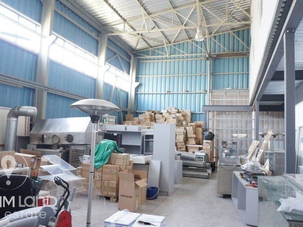 Forumland Real Estate, Επαγγελματικό κτίριο 850τ.μ.