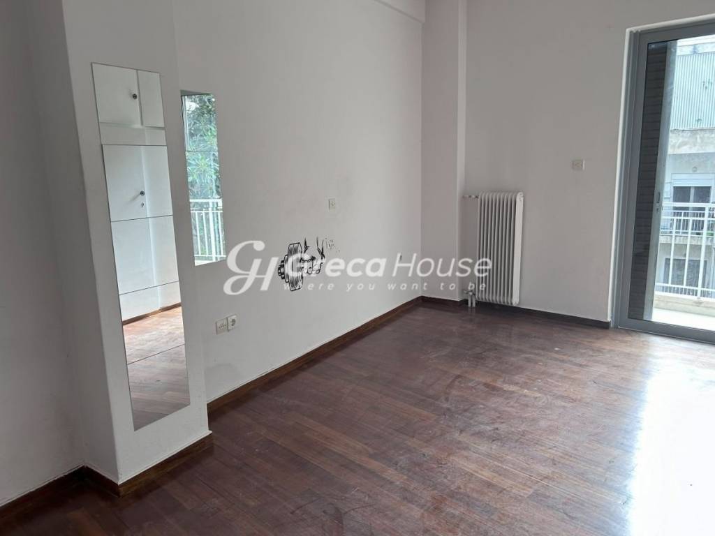 Renovated Apartment for sale in Pagrati