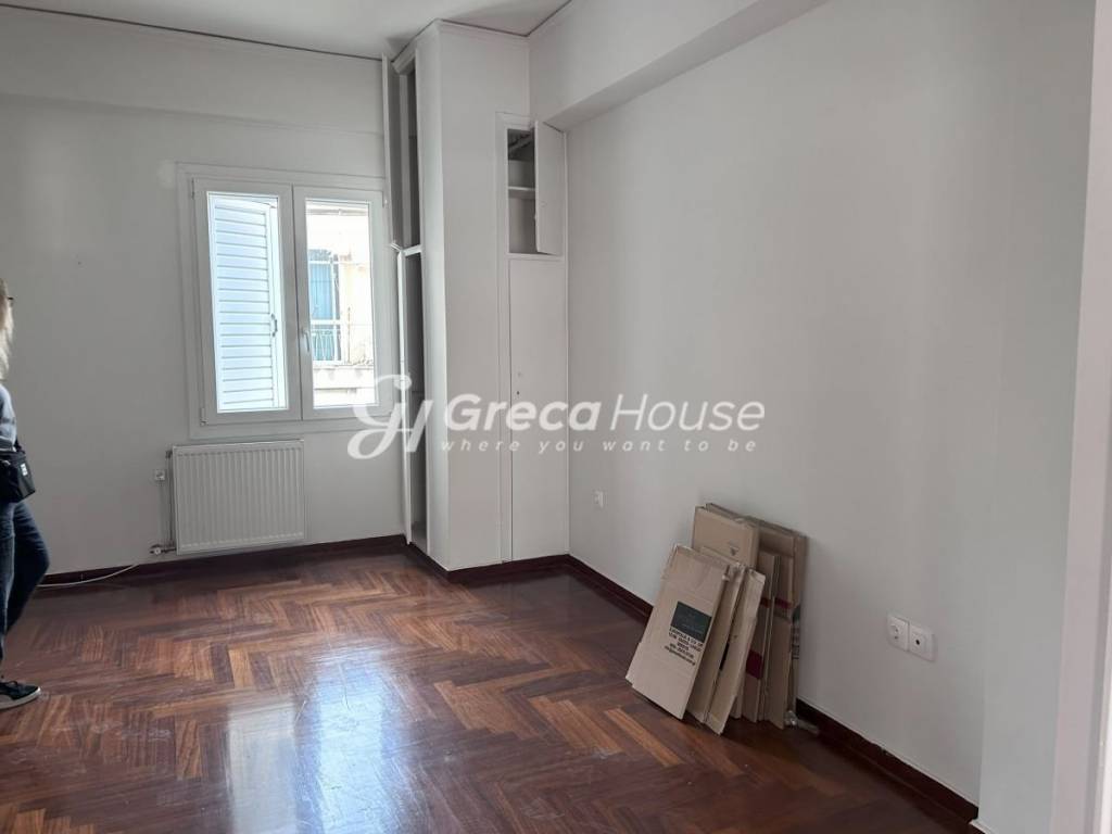 Renovated Apartment for sale in Pagrati