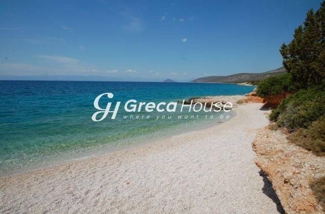 Seaside Villa For Sale in Porto Heli