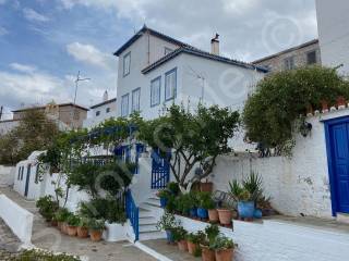 Angel View for sale Hydra, three story building above Hydra