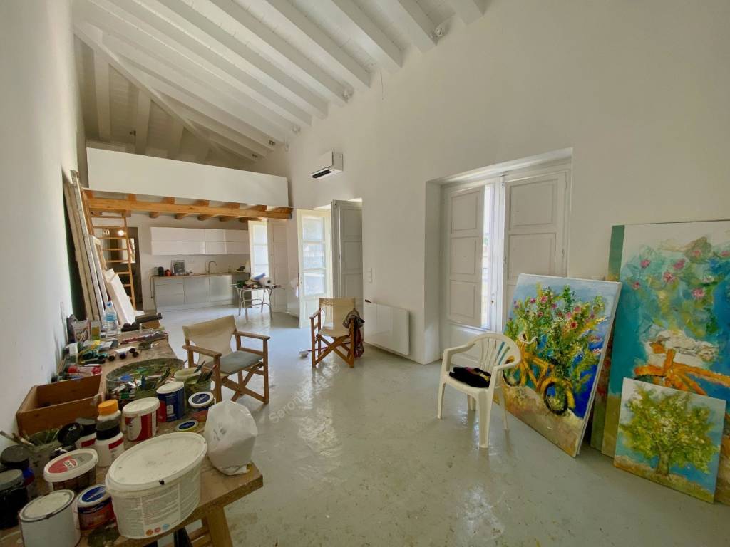 Marianne Memories Hydra, Bright artist studio with mezzanine