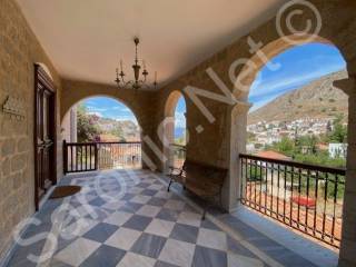 Pomegranate House, 1st floor covered entrance, sea facing