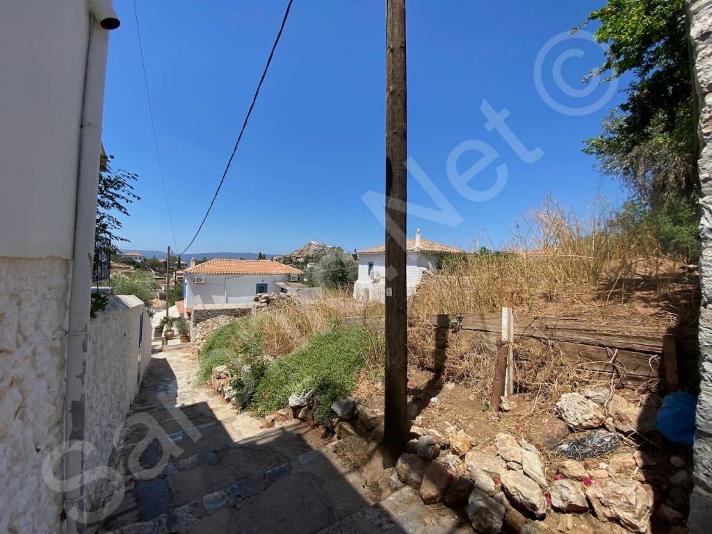 Piji Building Land for sale, Kamini, utilities in street