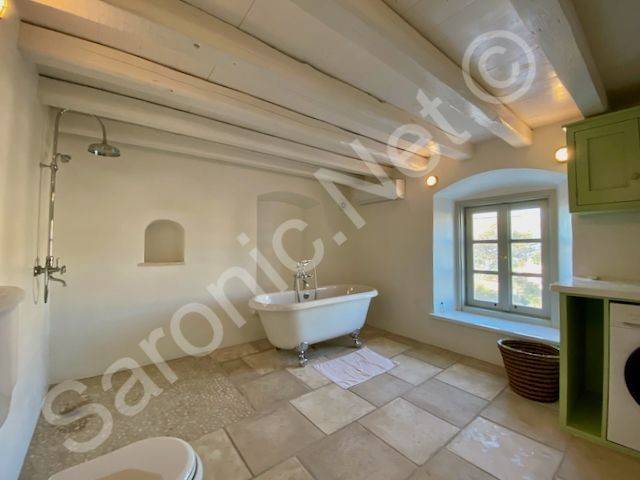 Garden Residence, Bathroom with window, full bath and shower