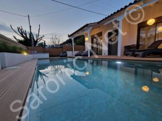 Tiled portico over pool terrace. Mineral pool, boxed shrubs