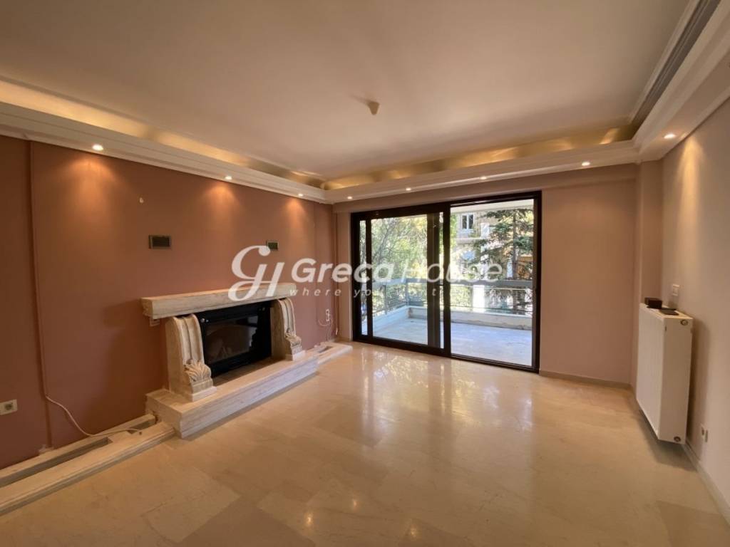 Apartment for sale in Kifissia near the metro station