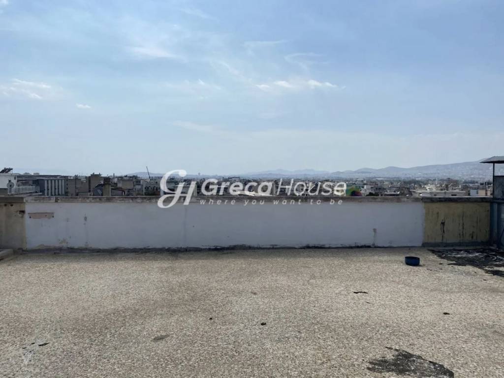 Commercial building for sale in the heart of Athens