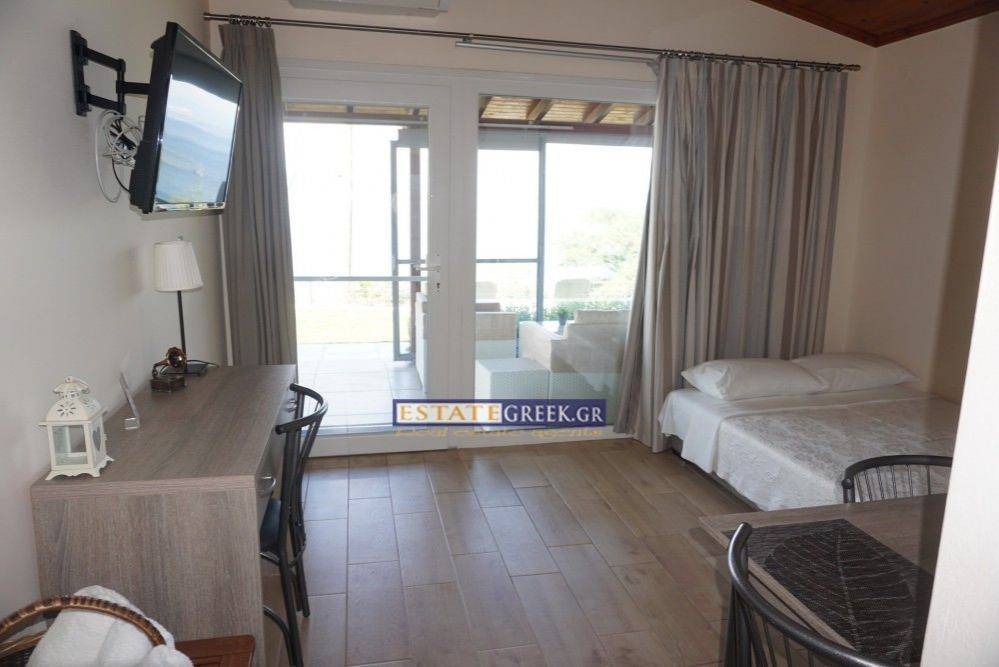 ★ ANNUAL REVENUE 20,000 € ★ RENOVATION 2019 ★ Distance from sea 20 meters ★