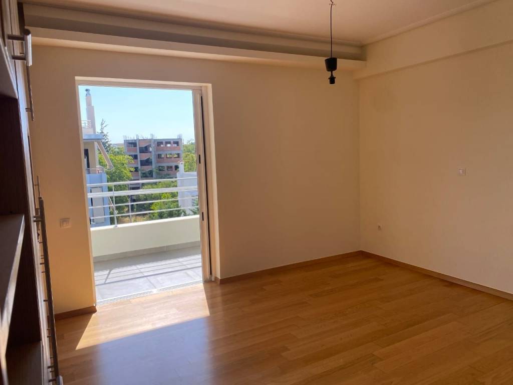 renovated apartment 150 sq.m.