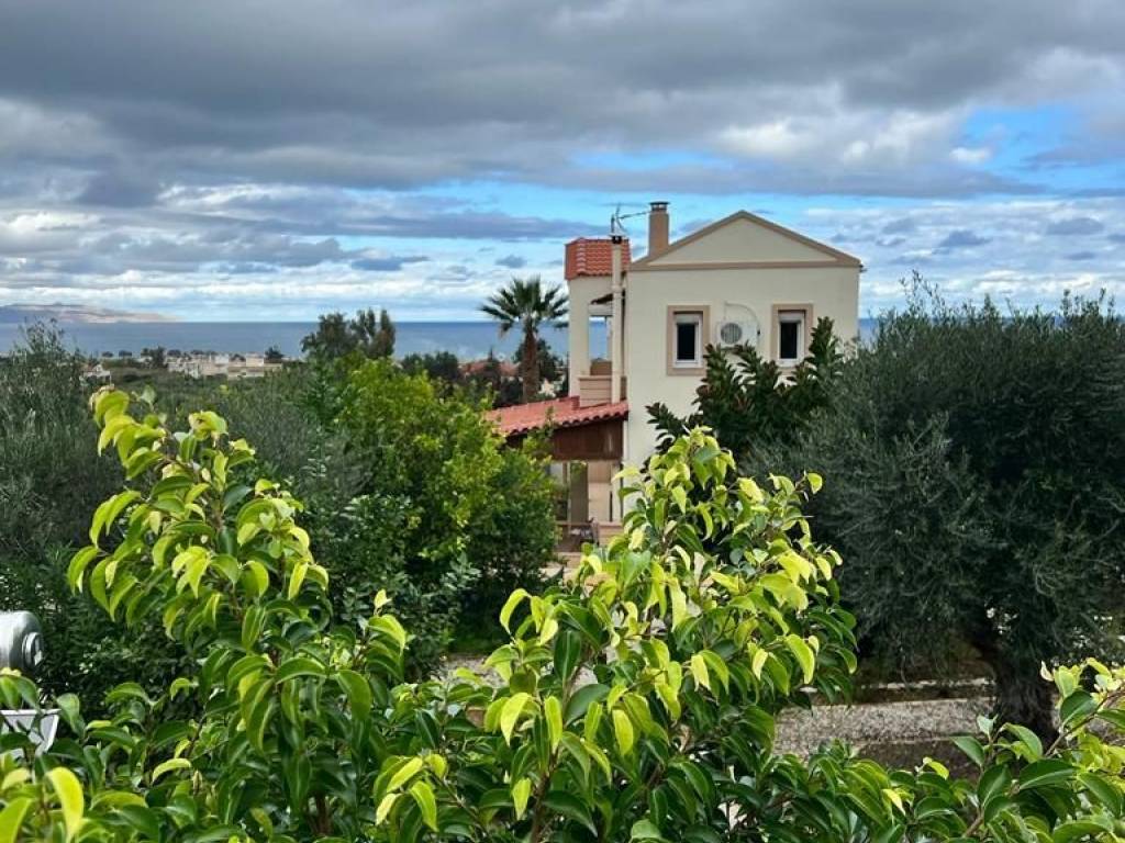 Seaview Villa for sale in Platanias Chania