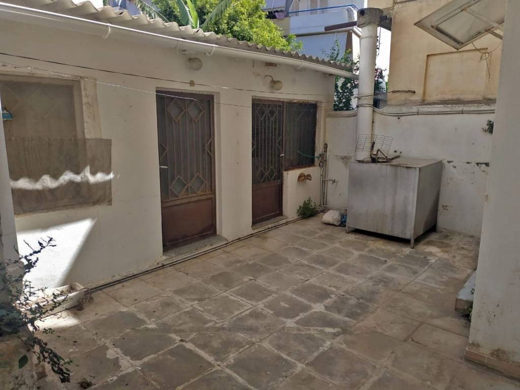 Building for sale in Nea Chora