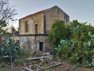 Old House for sale in Kefalas