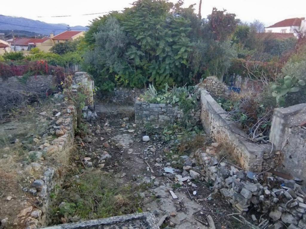 Old House for sale in Kefalas