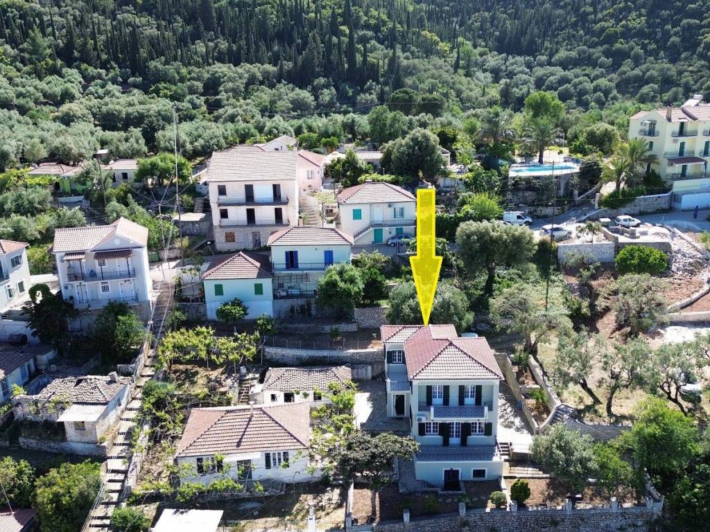 Aerial view and location of house