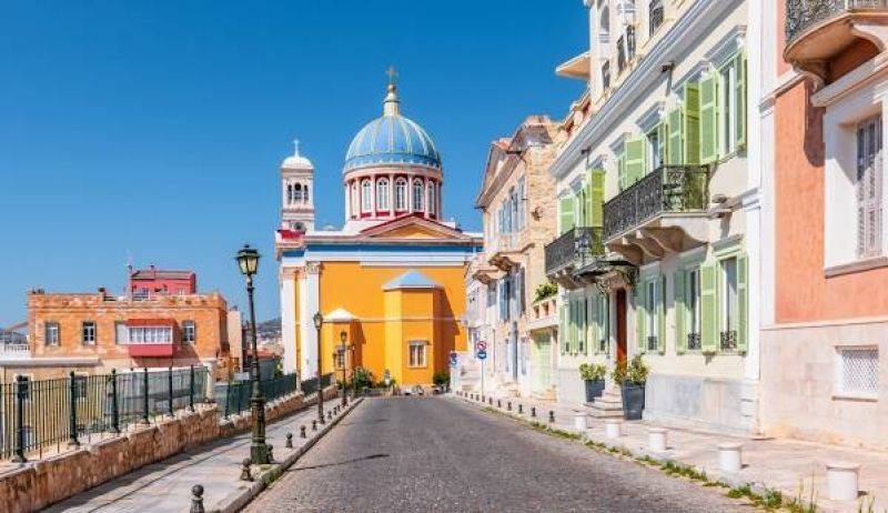 Apopse Syroy / Syros Island view