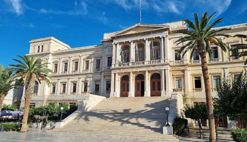 Apopse Syroy / Syros Island view