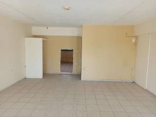 TMEMA APO TO ESOTERIKO TOY GRAPHEIOY/KATASTEMATOS