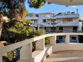 Amazing maisonette for rent in Vouliagmeni.