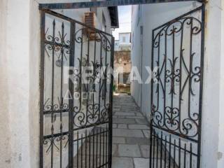 Είσοδος οικοδομής