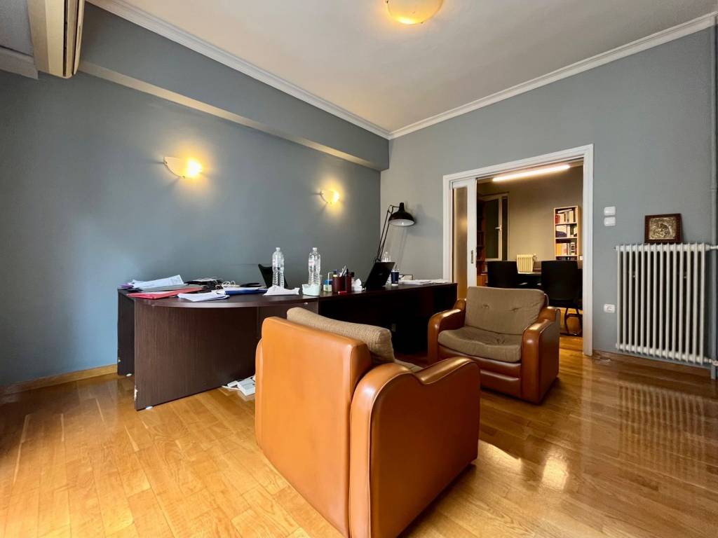 exarcheia_residential_apartment_for_sale