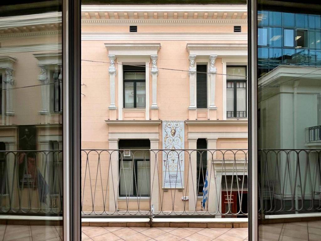 exarcheia_residential_apartment_for_sale