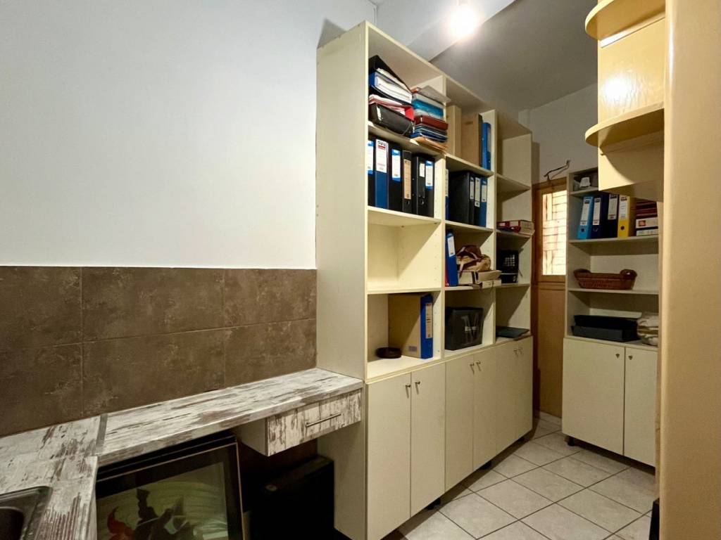 exarcheia_residential_apartment_for_sale