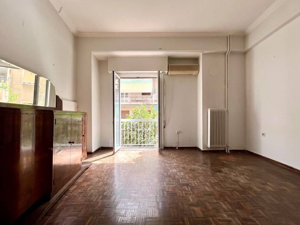 exarcheia_residential_apartment_for_sale