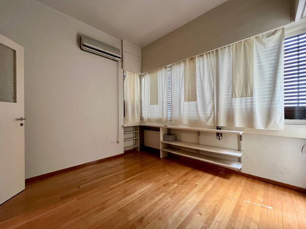 plateia_amerikis_residential_apartment_for_sale