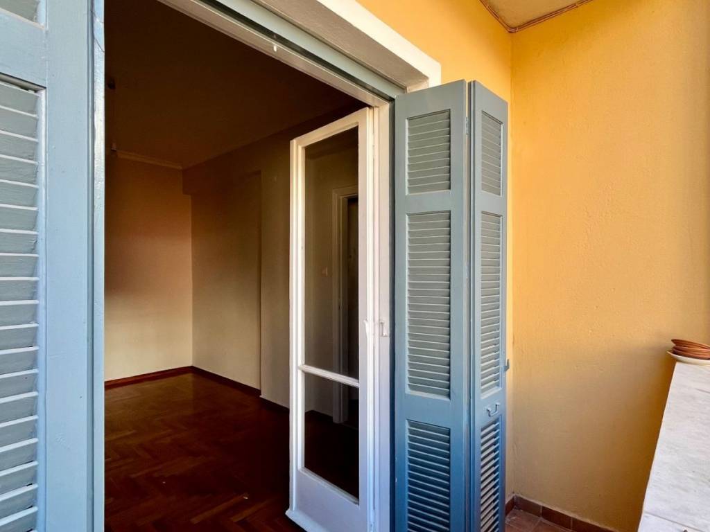 exarcheia_residential_apartment_for_rent