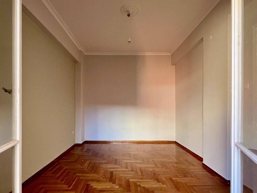 exarcheia_residential_apartment_for_rent