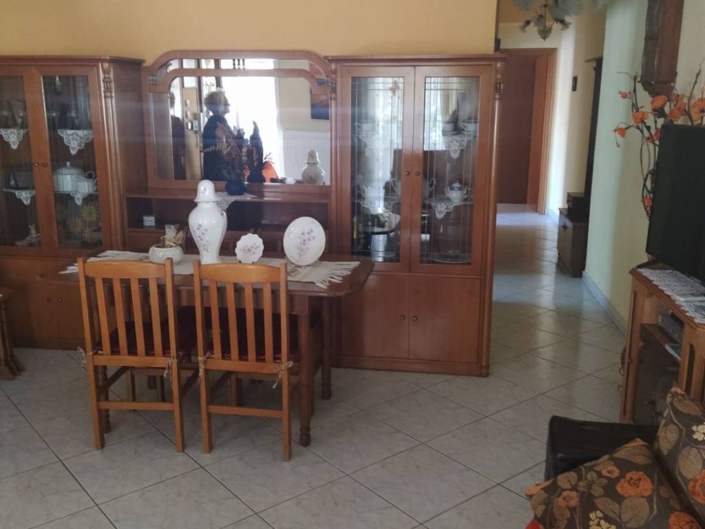 ΤΡΑΠΕΖΑΡΙΑ