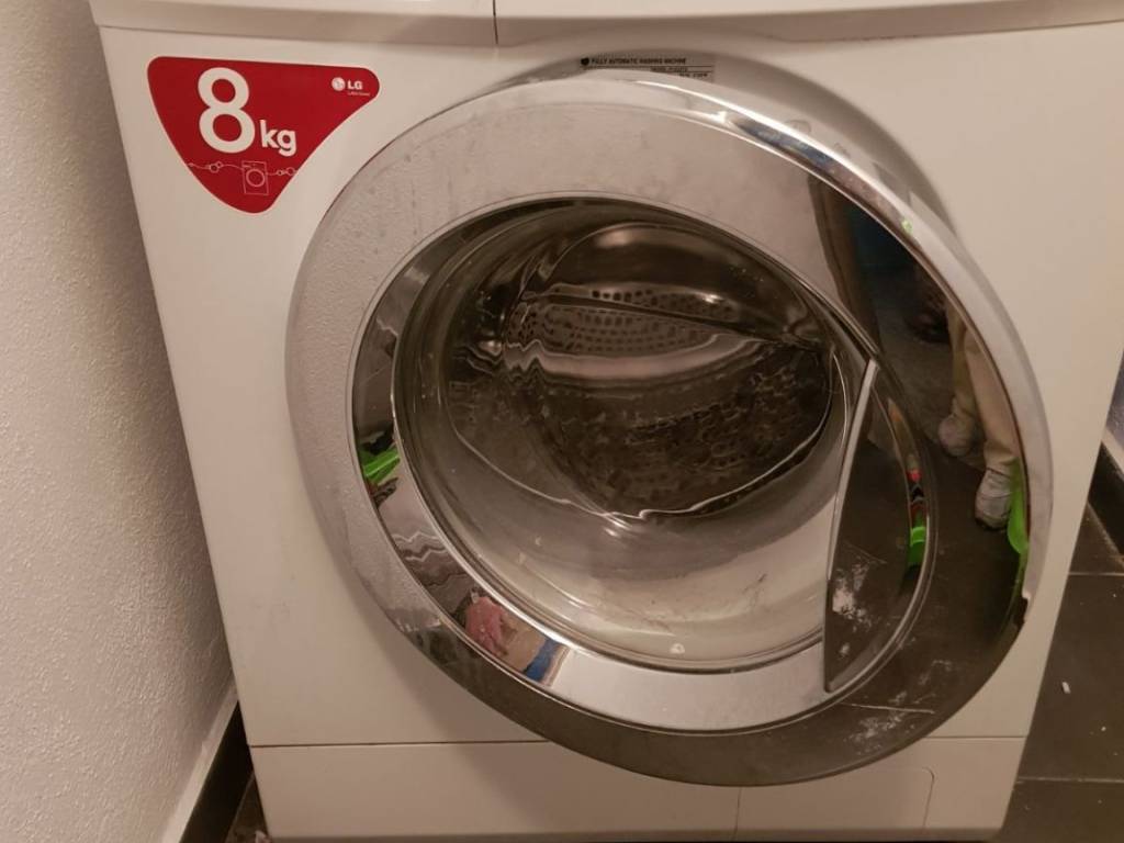 8ΚΙΛΟ ΠΛΥΝΤΗΡΙΟ ΡΟΥΧΩΝ LG