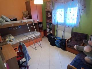 DEYTERO DOMATIO ISOGEIOY PISO