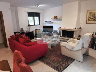 LIVING ROOM WITH FIREPLACE