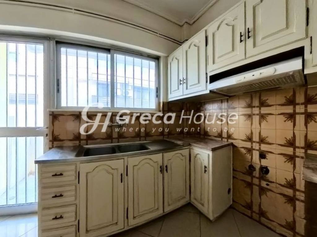 Large apartment for sale in Marousi