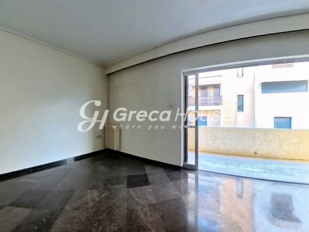 Large apartment for sale in Marousi