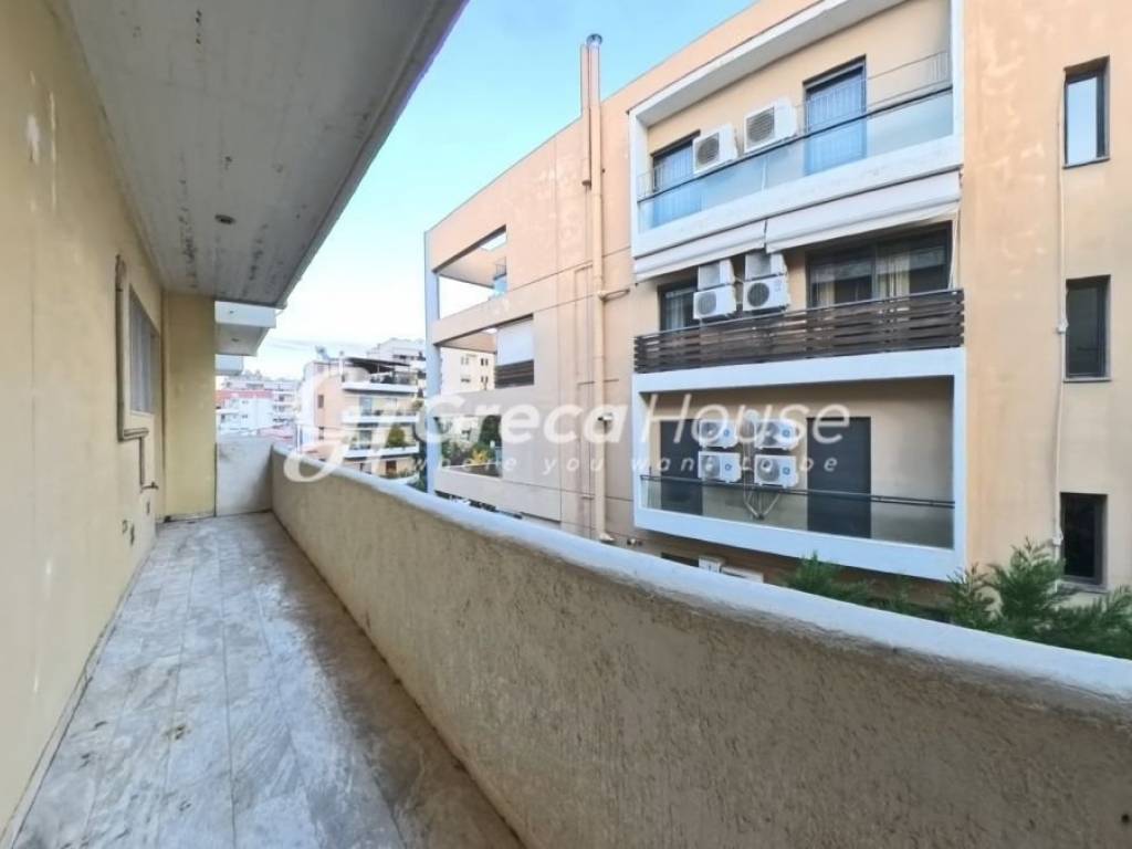 Large apartment for sale in Marousi