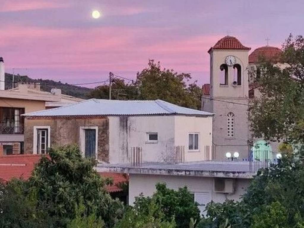 6 - Πωλείται 2-όροφη μονοκατοικία έκτασης 184 τμ στην Εύβοια.