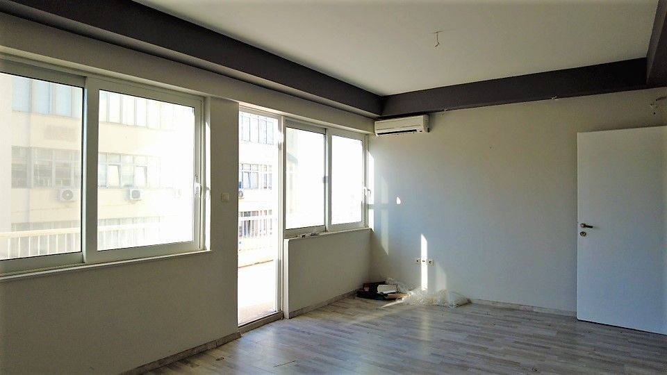 FRONT OFFICE VIEW TO THE BALCONY