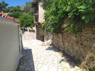 ME PROSBASE APO PLAKOSTROTO