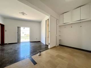 fokionos_negri_residential_apartment_for_rent