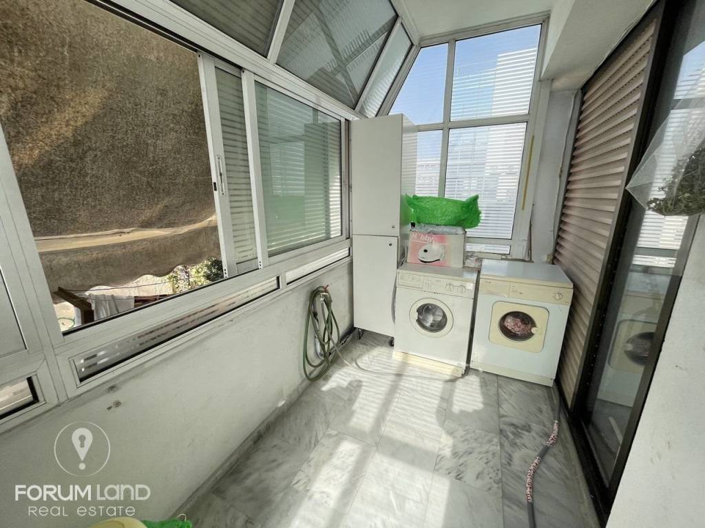 Forumland Real Estate, Laundry room