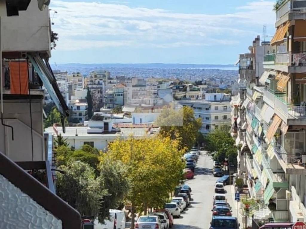 Θέα από μπαλκόνι