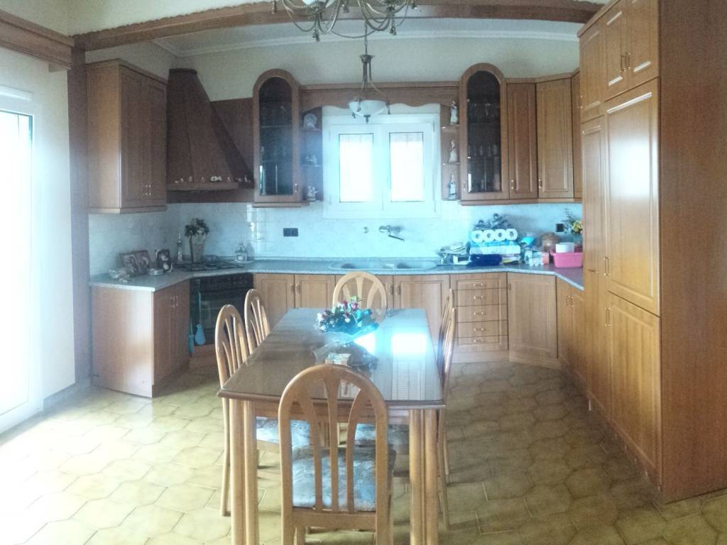 Κουζίνα - τραπεζαρία