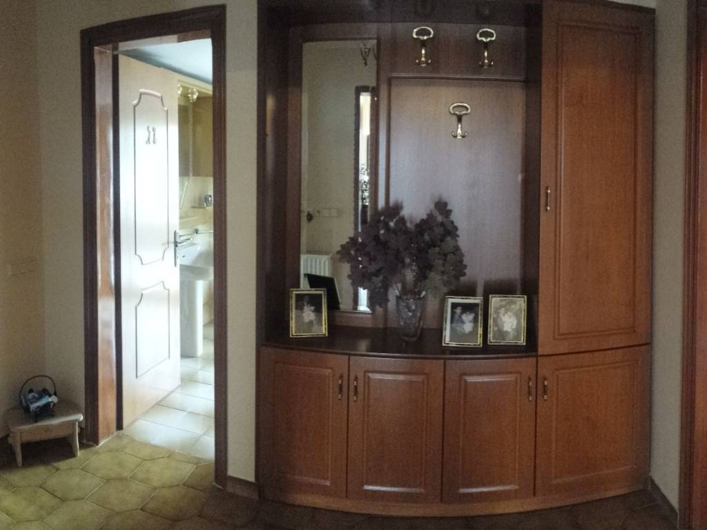 Χωλ με έπιπλο