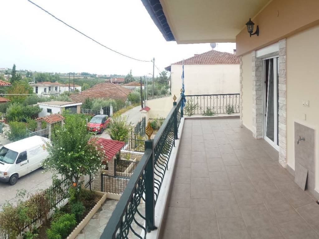 Μπαλκόνι εμπρός με θέα