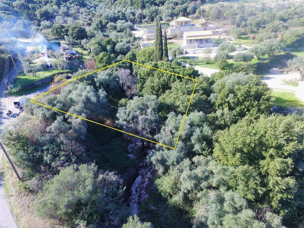 Aerial view and border of the land